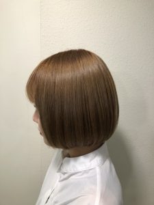 ベージュカラー