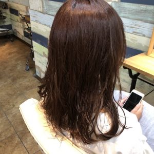 男女問わず大人気のカシスカラー!