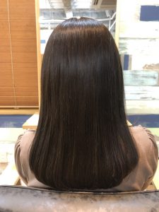 髪の毛を伸ばしている方~