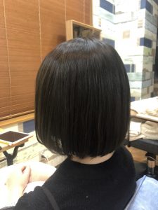 カーキアッシュカラー