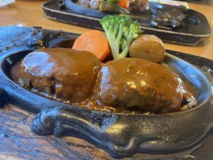 ハンバーグ食べに行ってきました☆