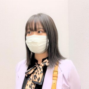 外ハネ 鎖骨レングスボブ×アッシュベージュ