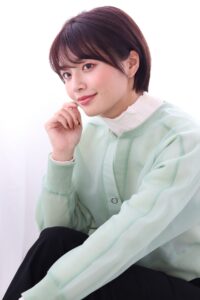 オイルグロスカラーで艶髪へ